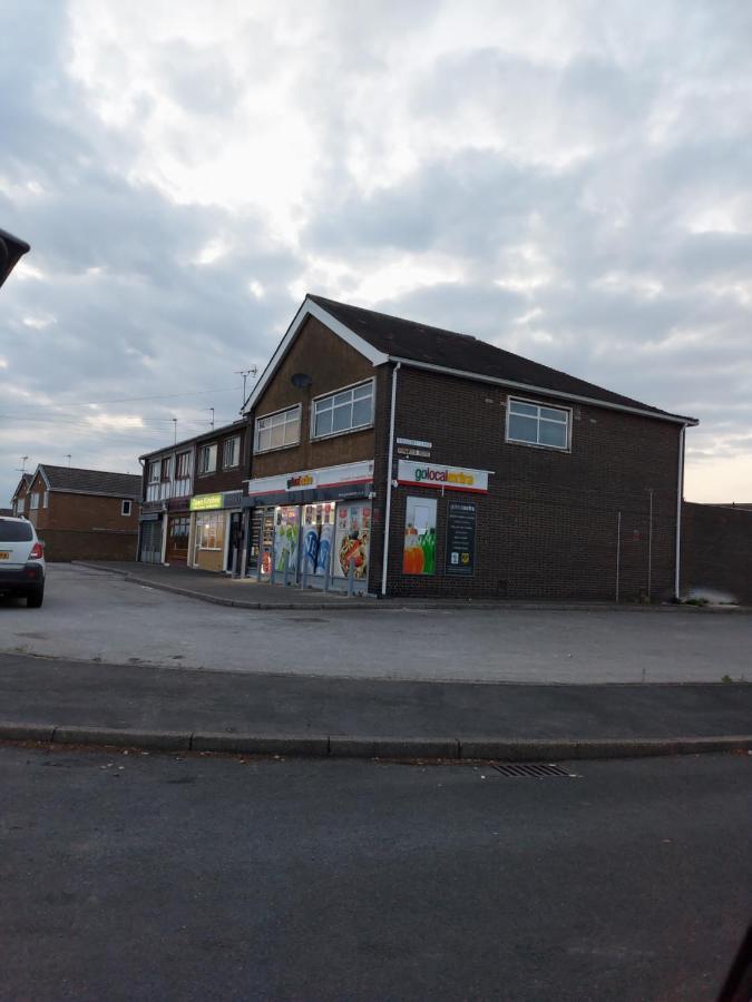 Hilltop Place Suites Near Doncaster Racecourse Bagian luar foto