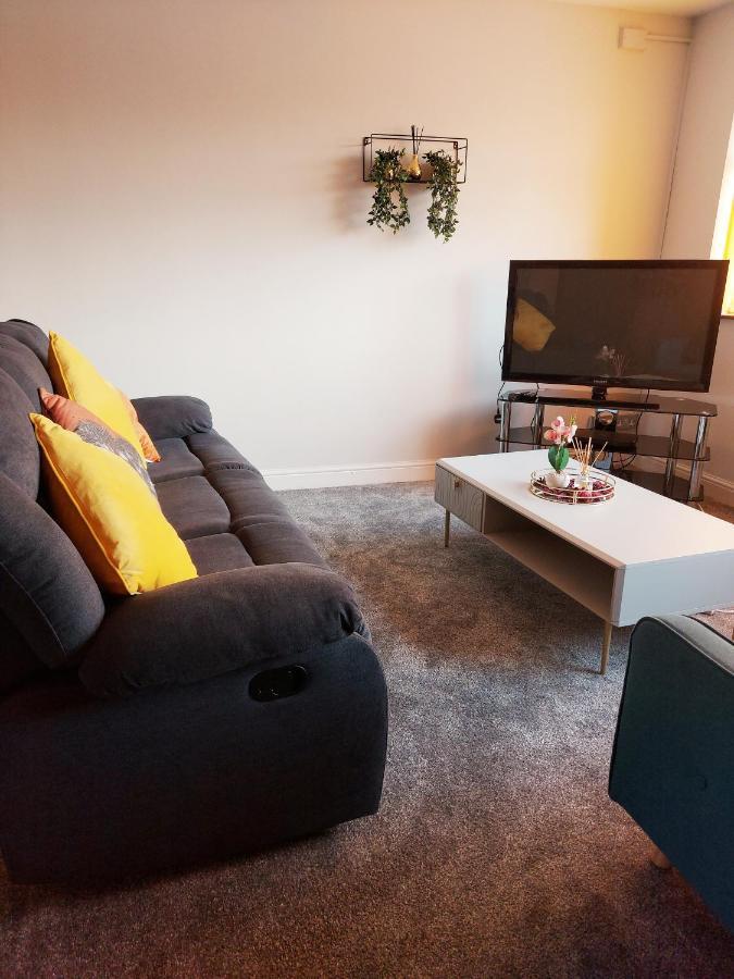Hilltop Place Suites Near Doncaster Racecourse Bagian luar foto