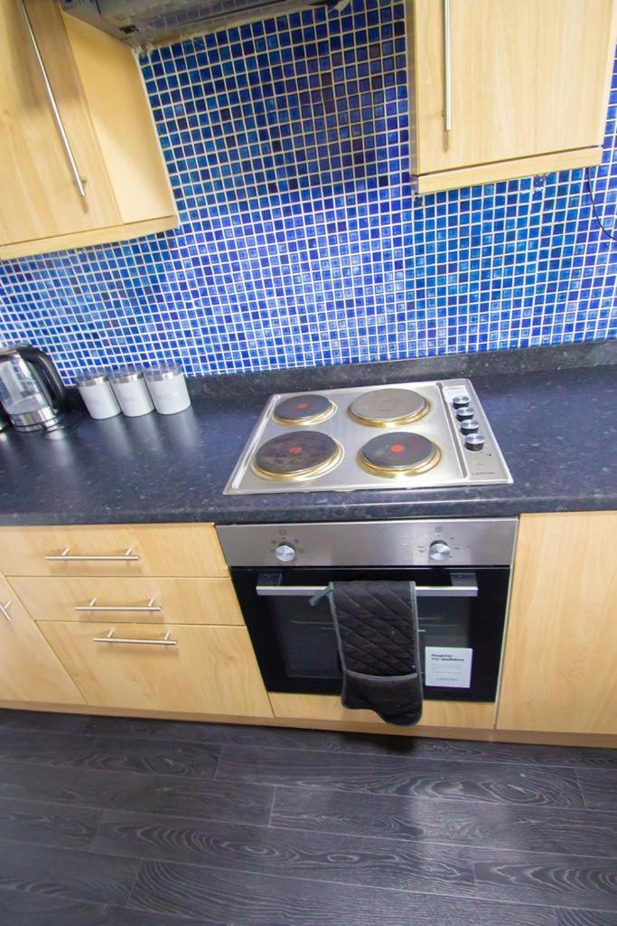 Hilltop Place Suites Near Doncaster Racecourse Bagian luar foto